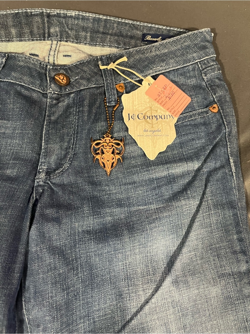 J & Company - Y2K Beverly Regular Rise Boot Cut Embellished Pockets Size 29 (8) - Picture 2 of 12
